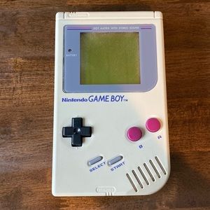 Nintendo Game Boy - doesn’t work. Games, Bag, Connecting Cables, Owner’s Manual